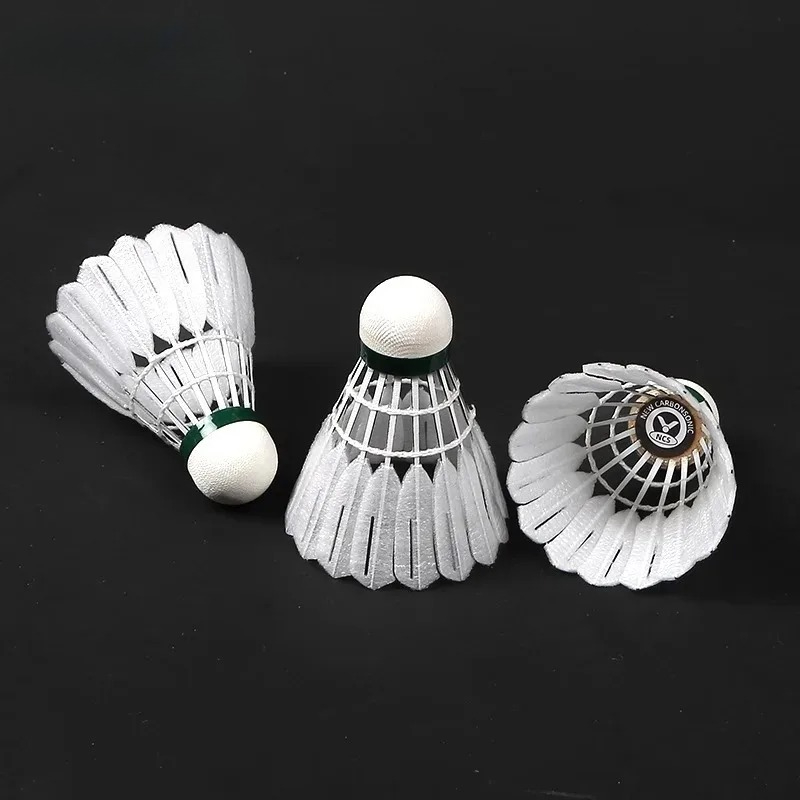 Volants de Badminton en carbon - Nylon Shuttlecock 12 avis et prix